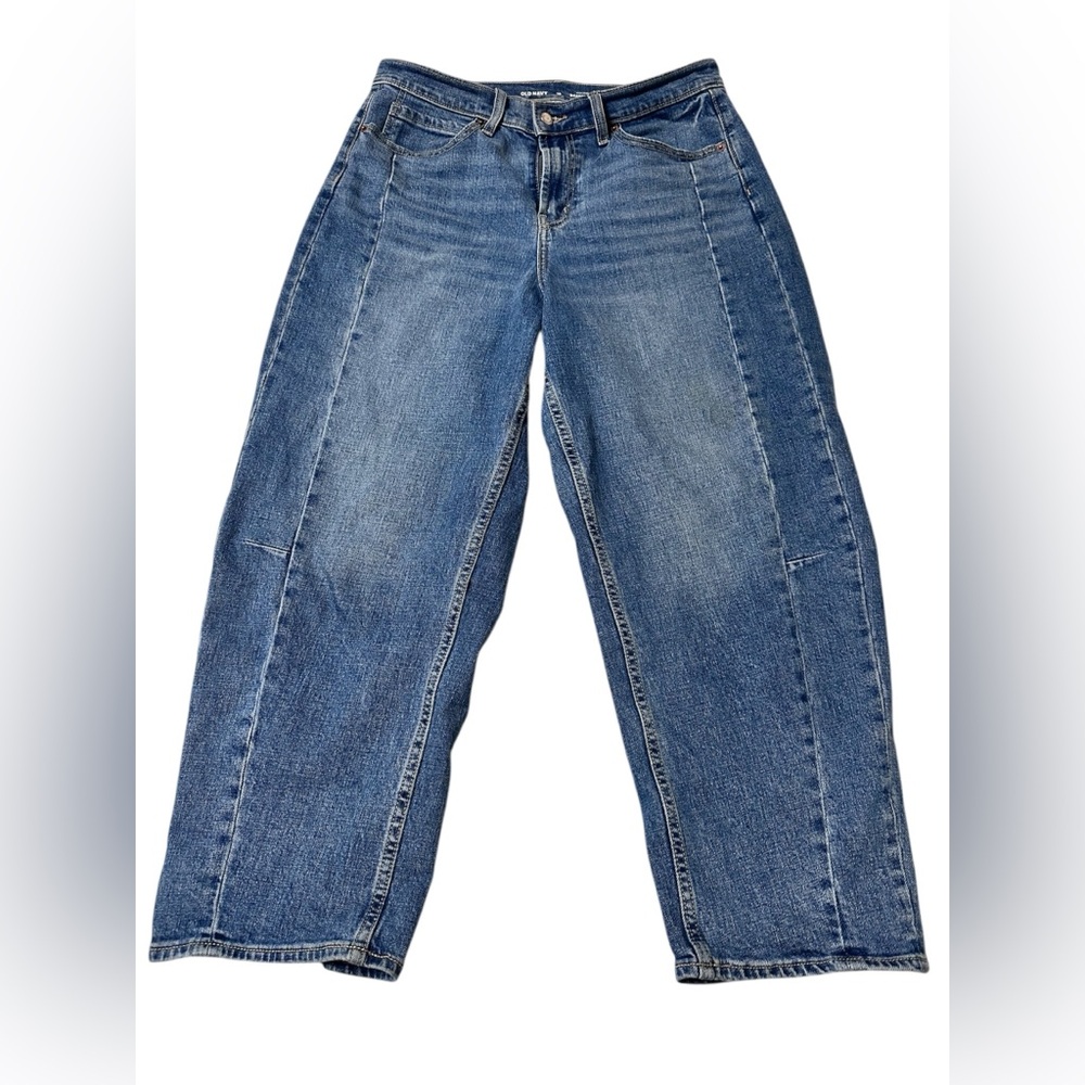 Old Navy Light Blue High-Waisted Barrel Ankle Jeans - Picture 2 of 5